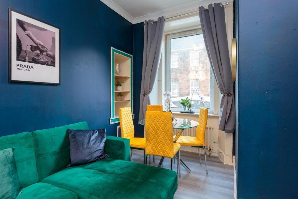 شقة Beautiful Boutique Edinburgh Abode - Sleeps 4 المظهر الخارجي الصورة